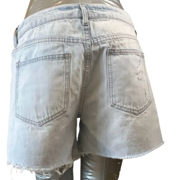 Forever 21 Jean Shorts Women 26 Blue High Rise Distressed Light Rinse Sz26 W30 - Picture 3 of 13